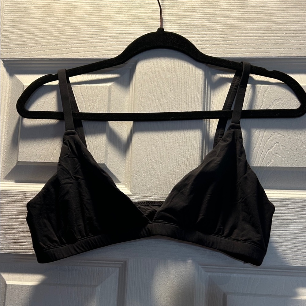 Skims Fits Everybody Triangle Bra